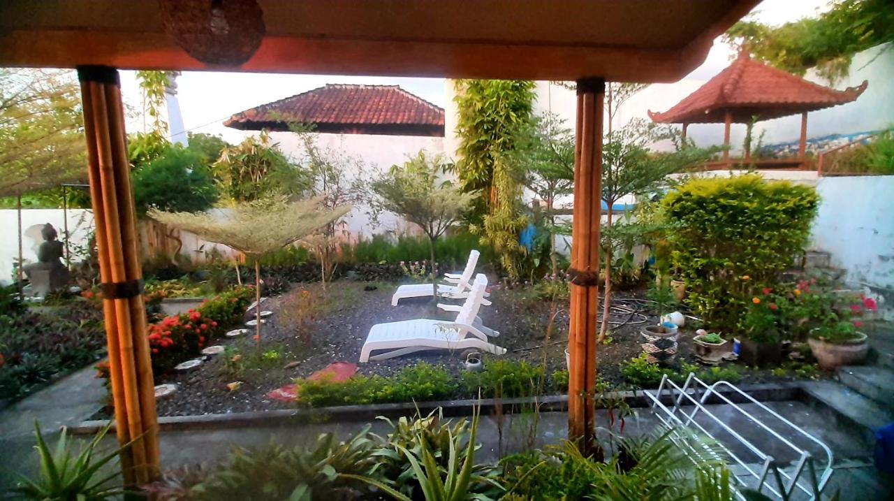 Cantik Villa Lovina Exteriör bild