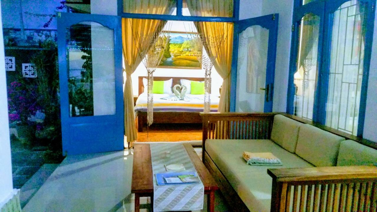 Cantik Villa Lovina Exteriör bild
